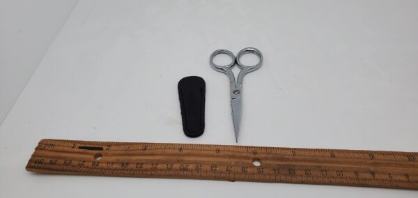 Gingher G-220270-1101 Embroidery Scissors with sheath