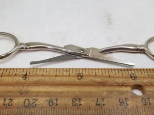 DR-345535 Mustache Scissors with Corrugation 4 1/2 Inch Nickel Plated