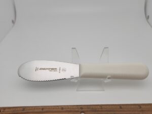 Dexter-Russell 18213 Sandwich Spreader with a Scalloped Edge