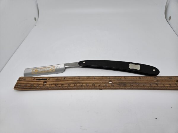 Dovo 510 Straight Razor with an Ebony Handle