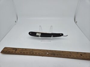 Dovo 510 Straight Razor with an Ebony Handle