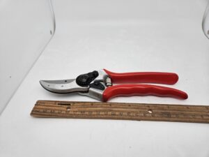 Felco F-2 Classic Pruning Shear