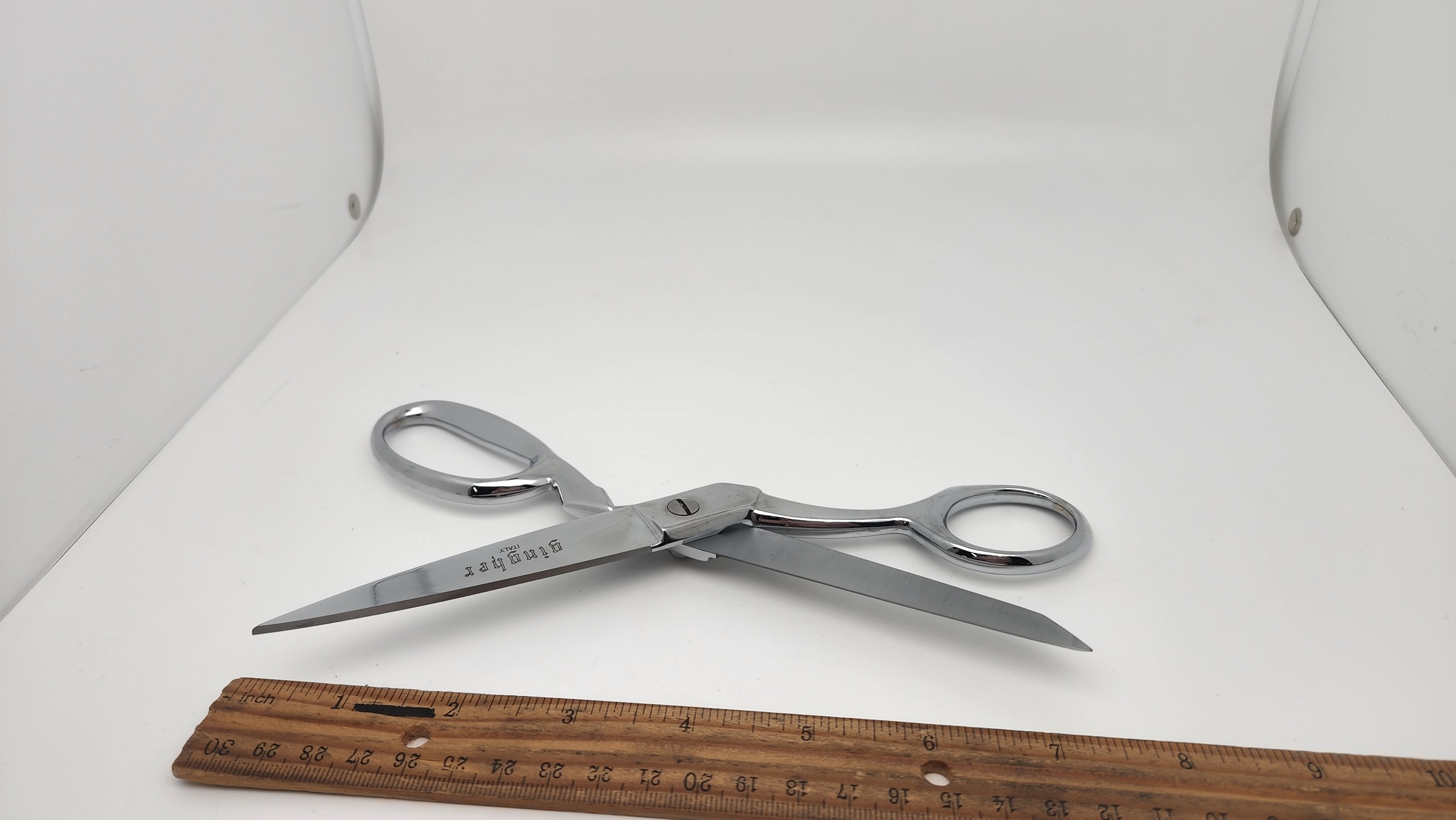 Gingher 220530 - 8 inch Left Hand Knife Edge Dressmakers Shears