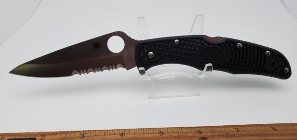 Spyderco C10PSBK Endura Pocket Knife, partially serrated