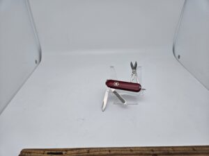 Swiss Army 0.6225 Signature Pocket Knife with Red Scales by Victorinox