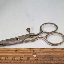 Wasa 127-4 1/2 Buttonhole Scissors