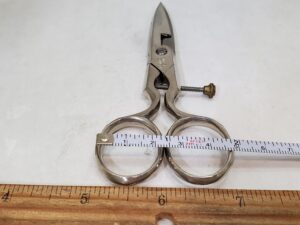 Wasa 127-4 1/2 Buttonhole Scissors