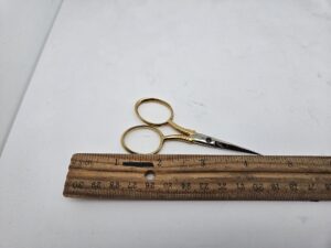 Wasa 3934G Gold Embroidery Scissors with Coils 3.5 IN