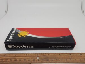 Spyderco SCLBKP3 Ladybug Serrated with Black Handle