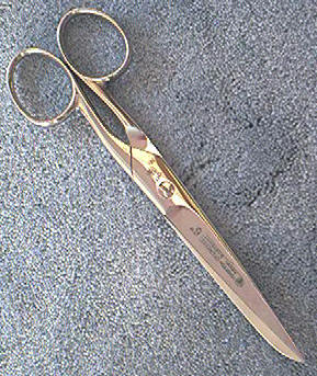 Dovo 25-353 Small Gold Sewing Scissors 3-1/2