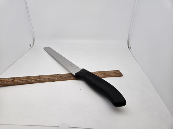 Victorinox Swiss Classic 6.8223.25 Slicing Knife for Roast Beef