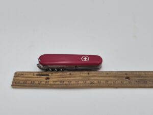 Swiss Army 1.3909 Companion Pocketknife by Victorinox